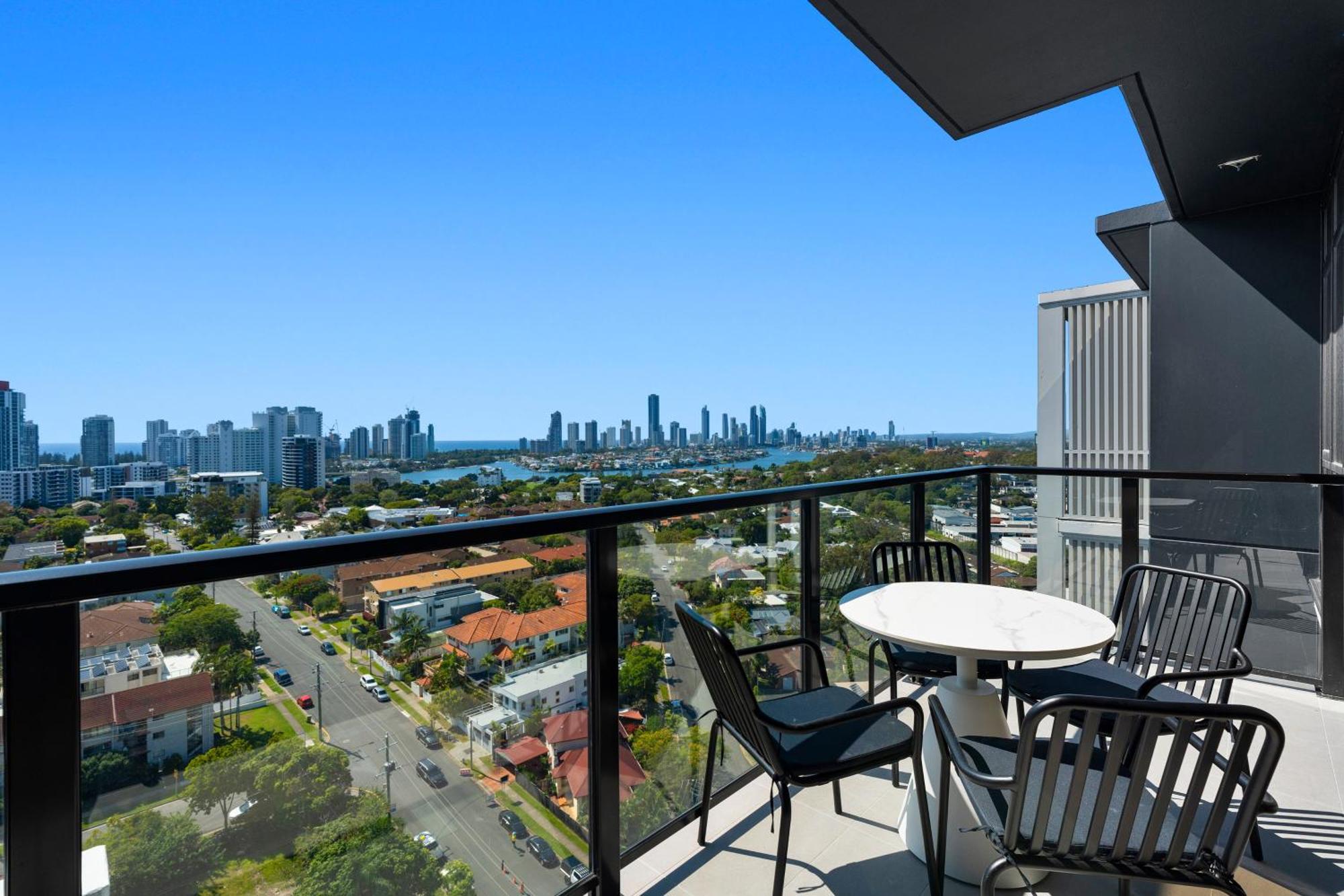 Tryp By Wyndham Southport Gold Coast Hotel Apartments ภายนอก รูปภาพ