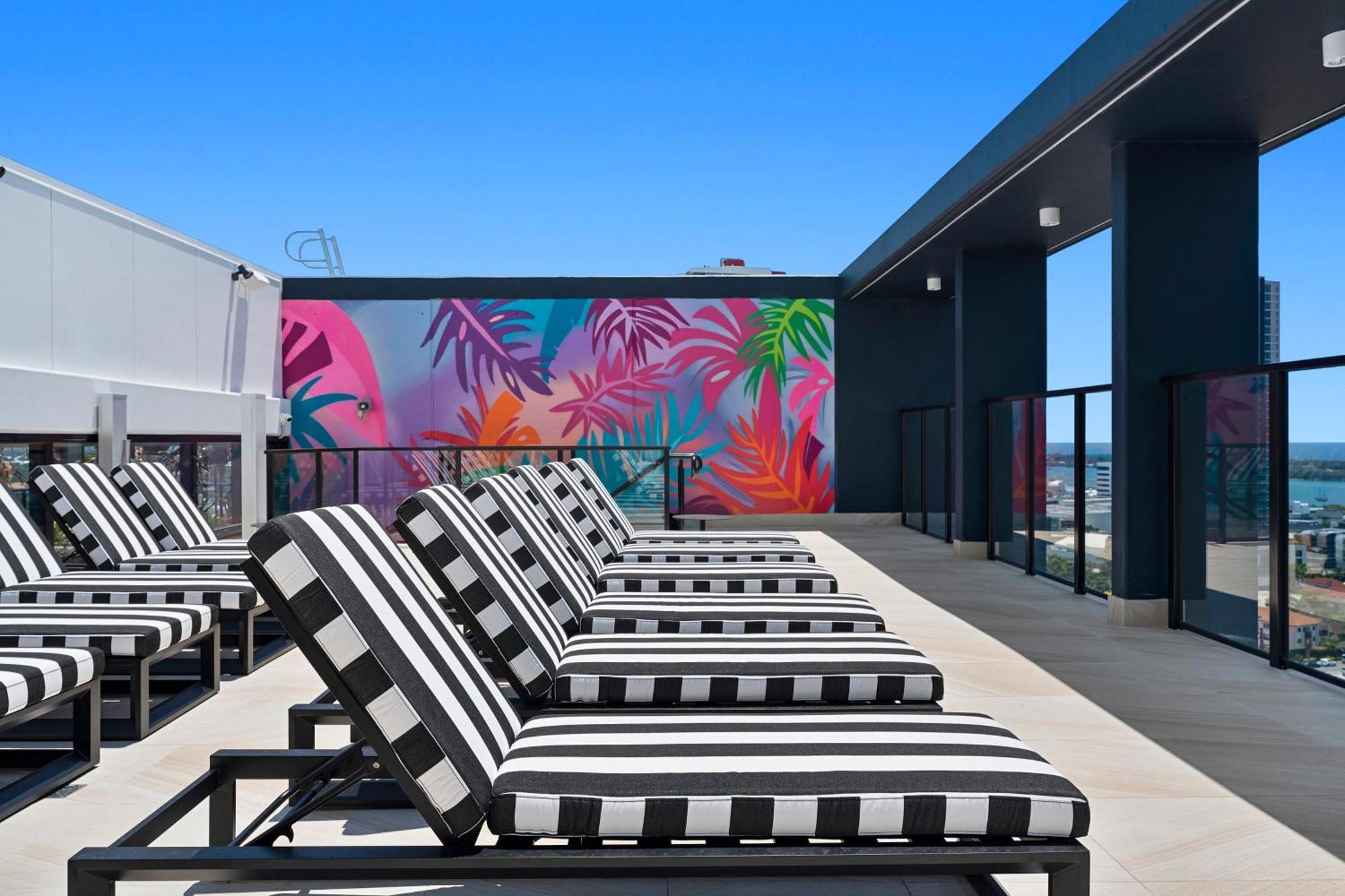 Tryp By Wyndham Southport Gold Coast Hotel Apartments ภายนอก รูปภาพ